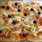 Vier Jahreszeiten Pizza mit Galbanino